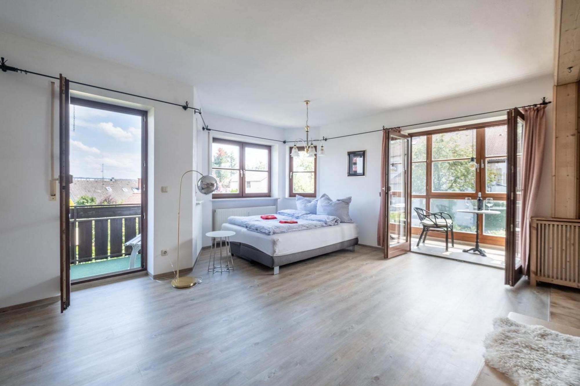 Gemuetliches Wohlfuehl-Apartment Mit Perfektem Seeblick Dießen am Ammersee Exterior foto